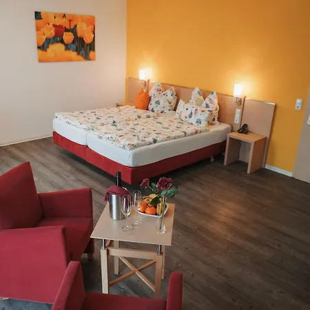 Steakhuesli Hotel- Restaurant מלון שופהיים